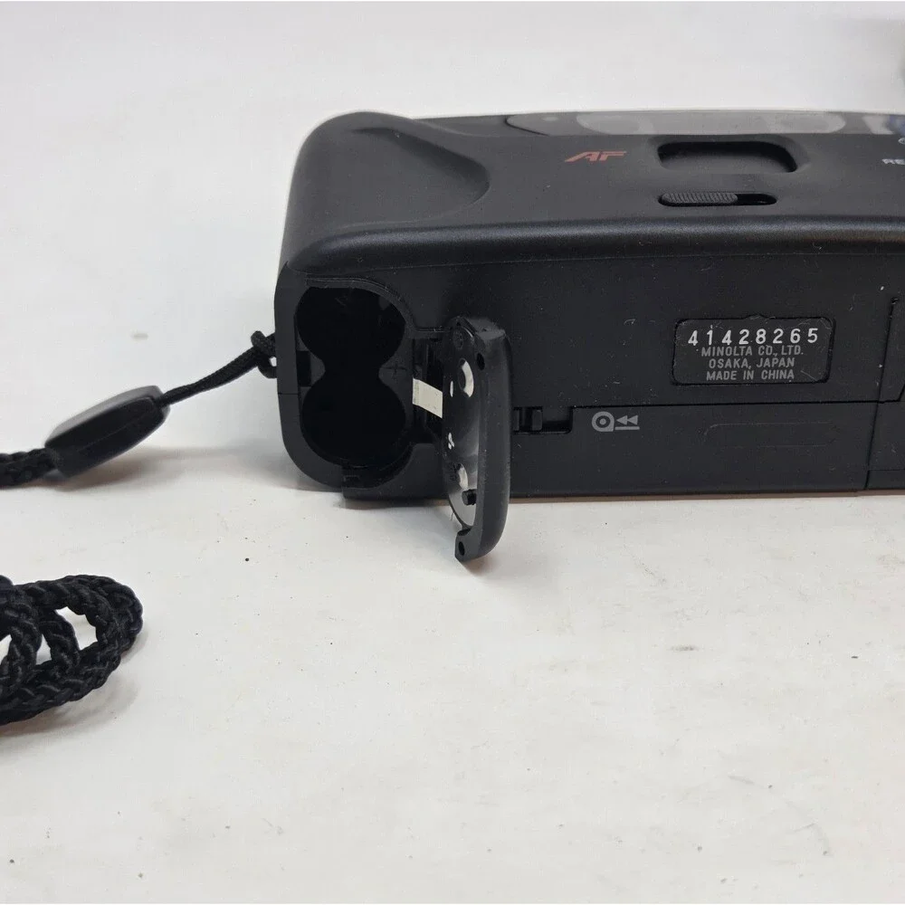 Minolta AF101R 35mm Point & Shoot Film Camera NIB Box Manual Strap Ultra Wide